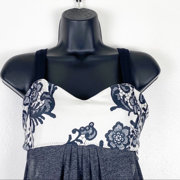 Lululemon laceoflage back on track tank - Picture 6 of 13